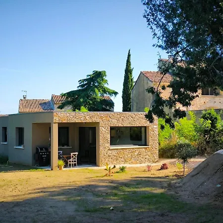 Maison Cube De Pougnadoresse