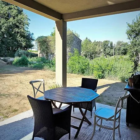 Maison Cube De Pougnadoresse
